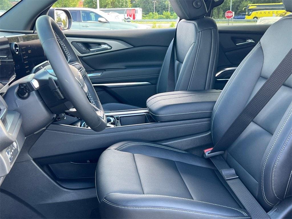 new 2026 Chevrolet Traverse car, priced at $39,920