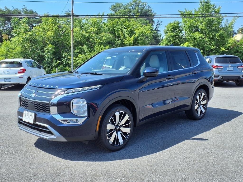new 2025 Mitsubishi Outlander car