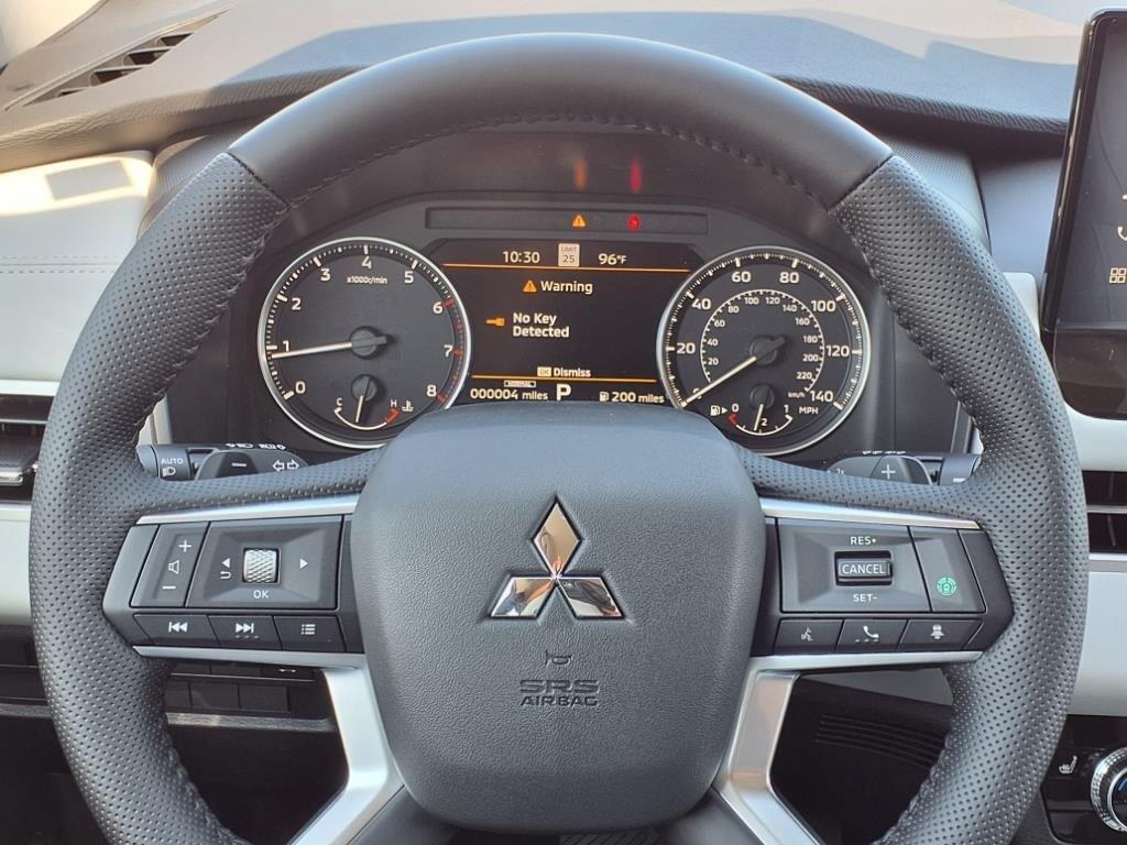 new 2025 Mitsubishi Outlander car