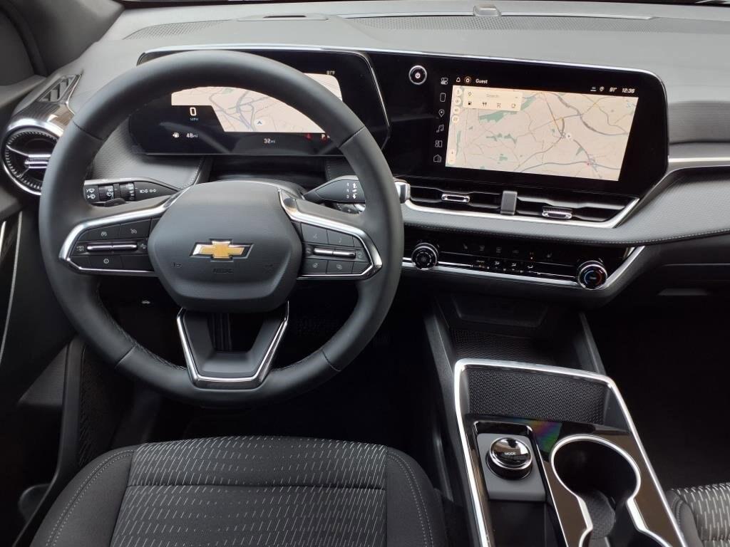 new 2026 Chevrolet Equinox car, priced at $29,295