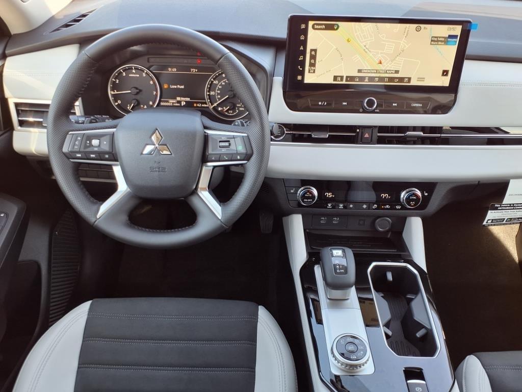 new 2025 Mitsubishi Outlander car, priced at $37,465