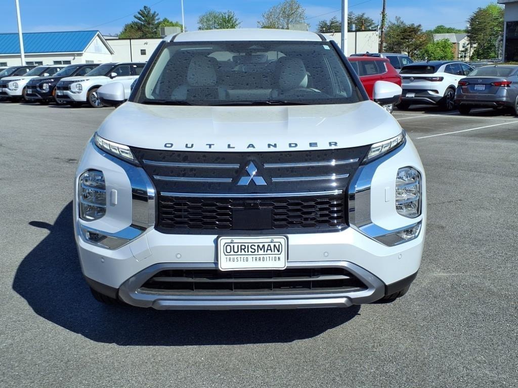 new 2025 Mitsubishi Outlander car, priced at $37,465