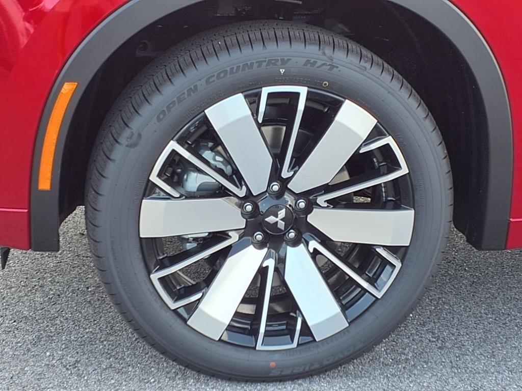 new 2025 Mitsubishi Outlander car, priced at $46,995