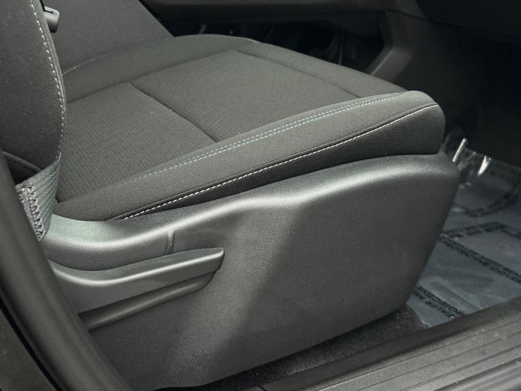 used 2025 Chevrolet Equinox EV car, priced at $24,000