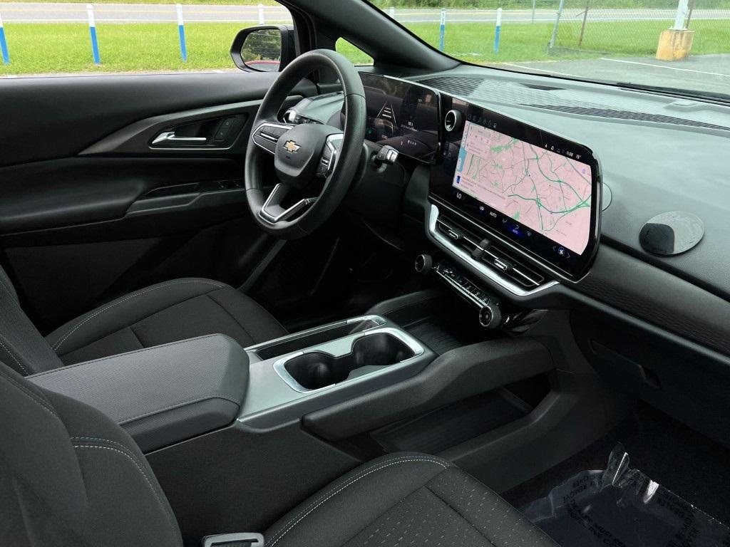 used 2025 Chevrolet Equinox EV car, priced at $24,000