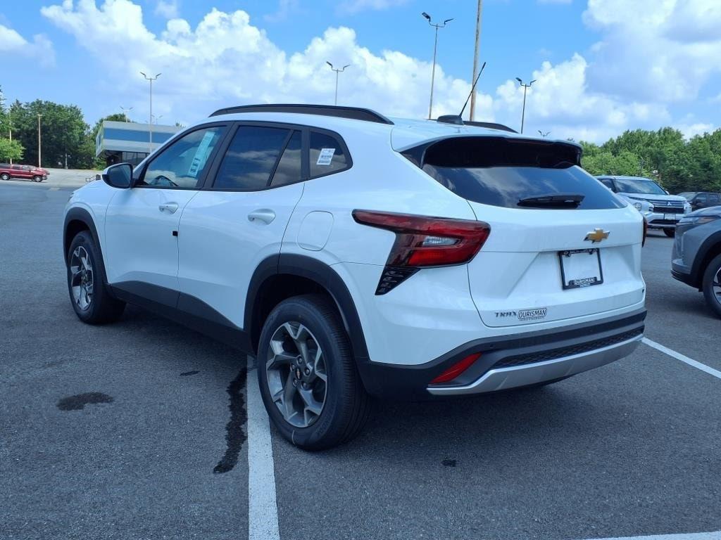 new 2025 Chevrolet Trax car, priced at $23,795