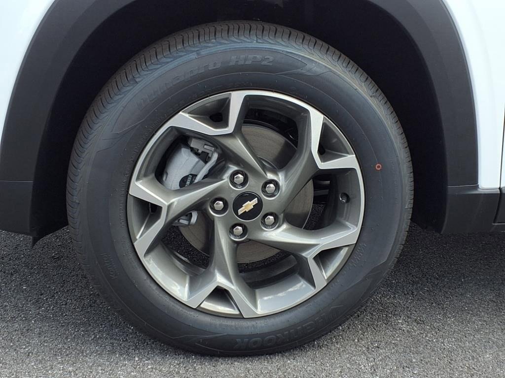new 2025 Chevrolet Trax car, priced at $23,795