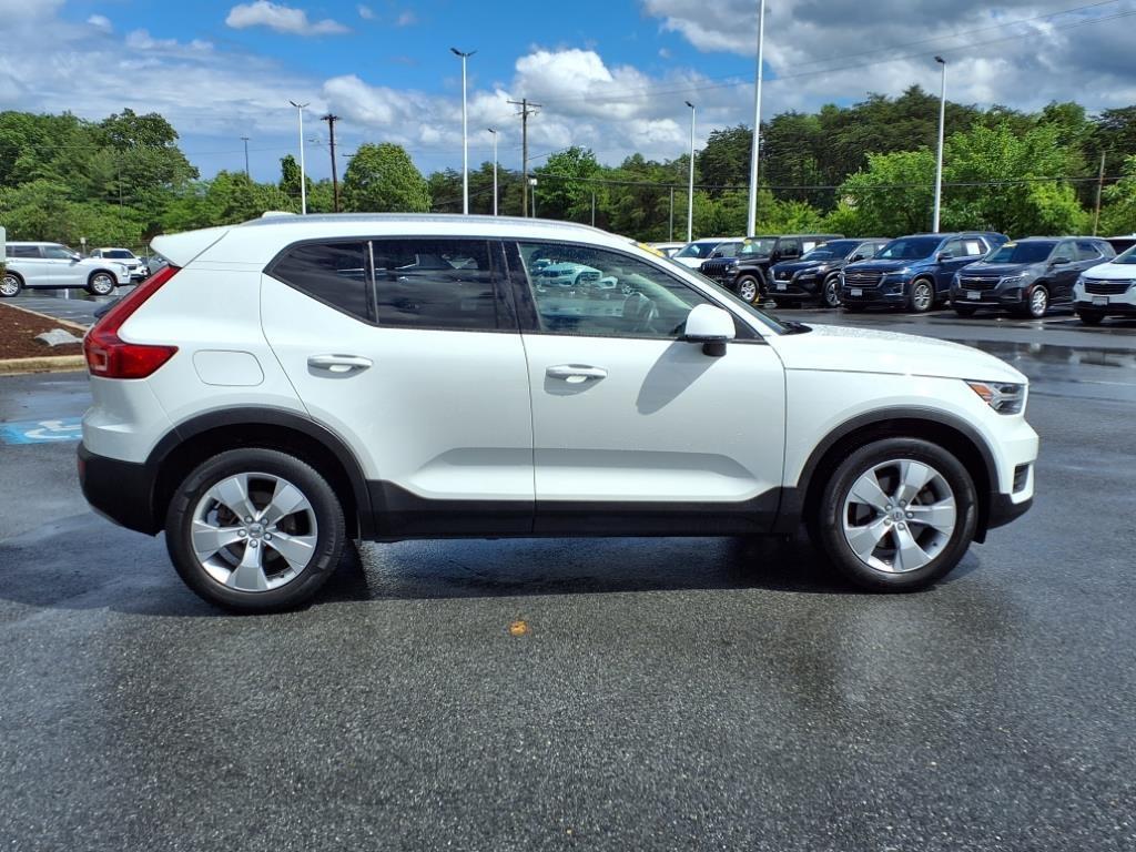 used 2020 Volvo XC40 car, priced at $22,000