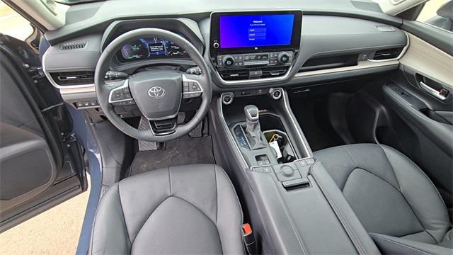 used 2024 Toyota Grand Highlander car