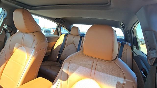 used 2022 Toyota Avalon Hybrid car