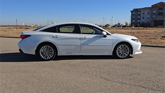 used 2022 Toyota Avalon Hybrid car