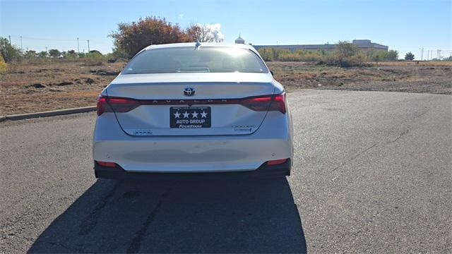 used 2022 Toyota Avalon Hybrid car