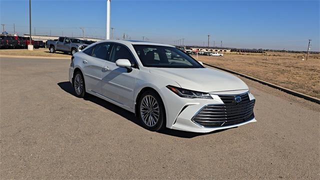 used 2022 Toyota Avalon Hybrid car