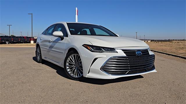 used 2022 Toyota Avalon Hybrid car