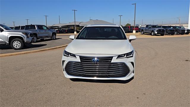 used 2022 Toyota Avalon Hybrid car