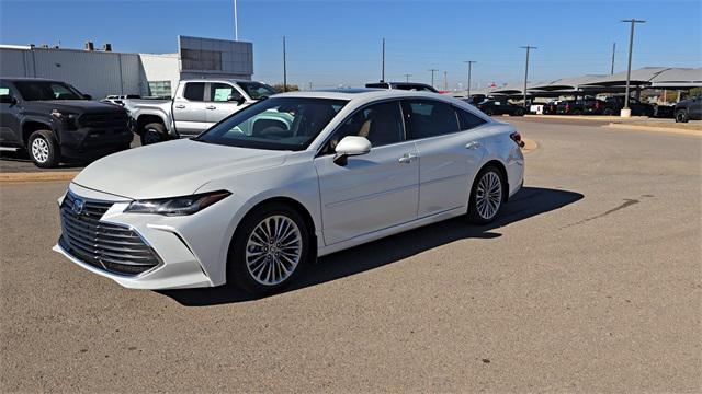used 2022 Toyota Avalon Hybrid car