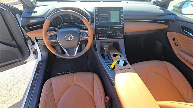 used 2022 Toyota Avalon Hybrid car