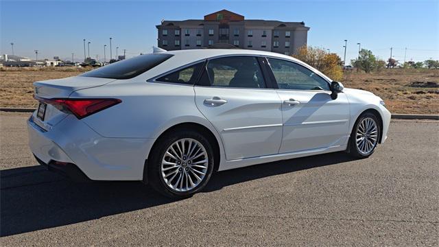 used 2022 Toyota Avalon Hybrid car