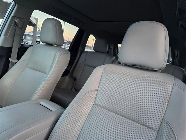 used 2019 Toyota Highlander car, priced at $26,804