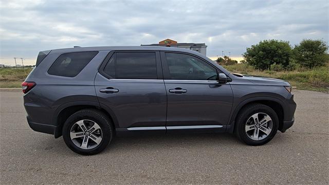 used 2025 Honda Pilot car, priced at $37,399