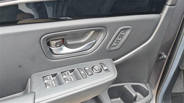 used 2025 Honda Pilot car, priced at $37,399