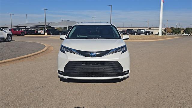new 2025 Toyota Sienna car, priced at $47,473