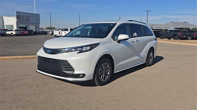 new 2025 Toyota Sienna car, priced at $47,473