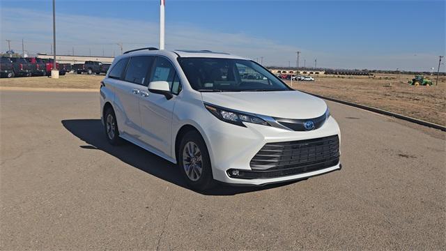 new 2025 Toyota Sienna car, priced at $47,473
