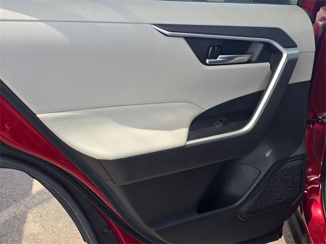 used 2019 Toyota RAV4 car