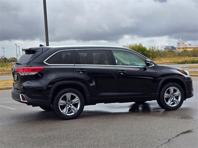 used 2019 Toyota Highlander car, priced at $29,316