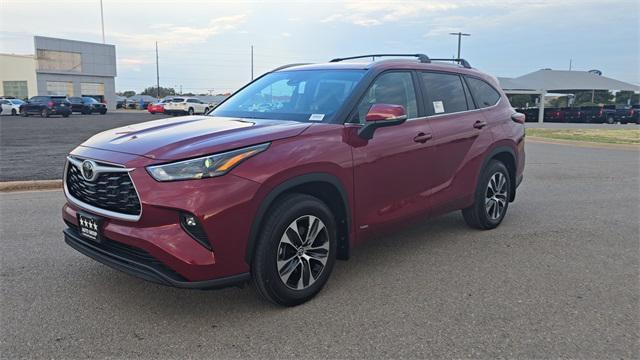 new 2025 Toyota Highlander Hybrid car, priced at $51,517