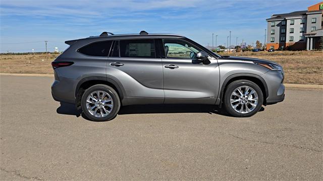 new 2026 Toyota Highlander Hybrid car, priced at $56,674