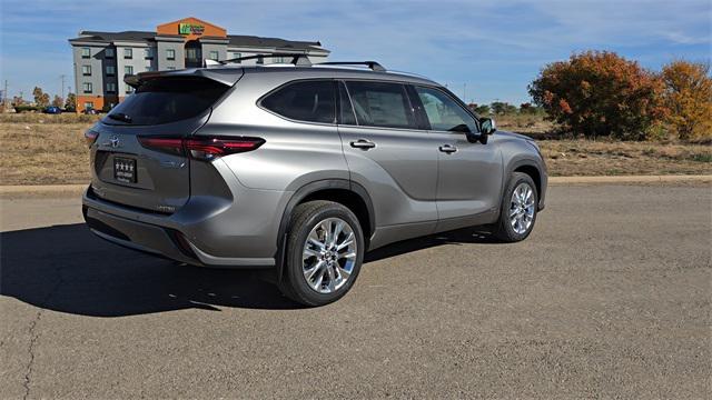 new 2026 Toyota Highlander Hybrid car, priced at $56,674