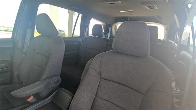 used 2022 Honda Pilot car, priced at $28,008