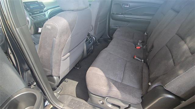 used 2022 Honda Pilot car, priced at $28,008