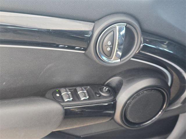used 2022 MINI Hardtop car