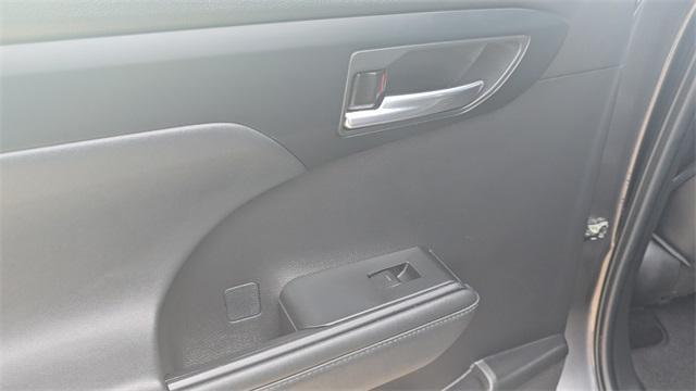 used 2022 Toyota Highlander car, priced at $30,524