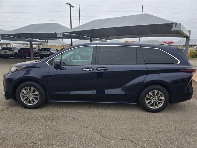 used 2023 Toyota Sienna car, priced at $44,881