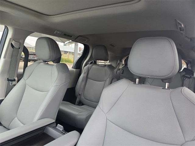 used 2023 Toyota Sienna car, priced at $44,881