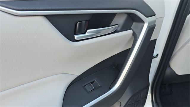 new 2025 Toyota RAV4 car, priced at $39,485