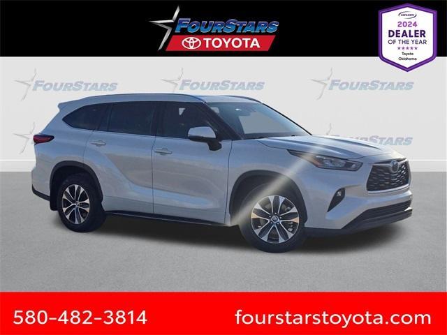 used 2020 Toyota Highlander car, priced at $30,987