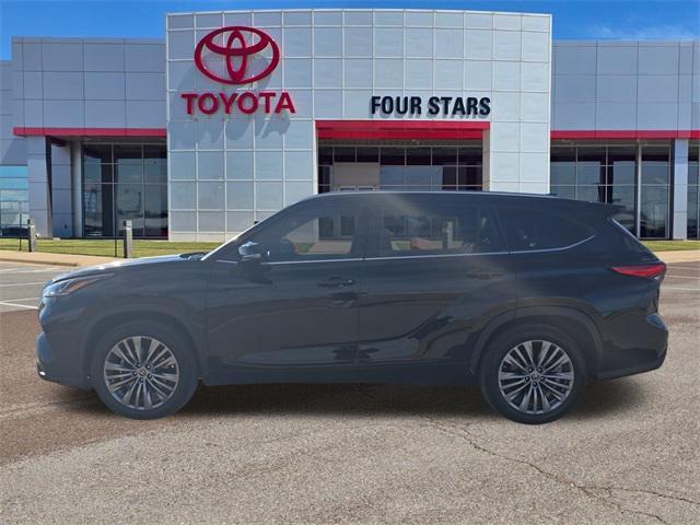 used 2022 Toyota Highlander car