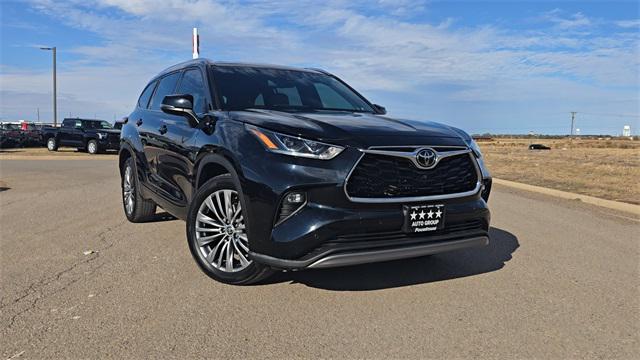 used 2022 Toyota Highlander car