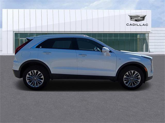 new 2025 Cadillac XT4 car, priced at $43,215