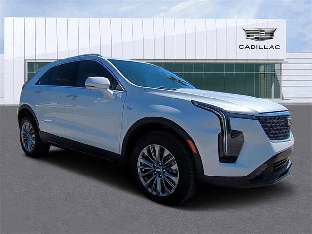 new 2025 Cadillac XT4 car, priced at $43,215