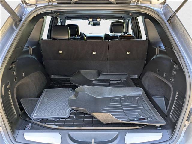 used 2015 Jeep Grand Cherokee car, priced at $15,490