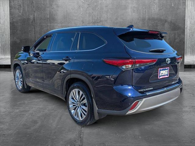used 2022 Toyota Highlander car, priced at $40,949