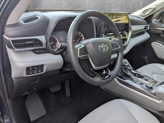 used 2022 Toyota Highlander car, priced at $40,949
