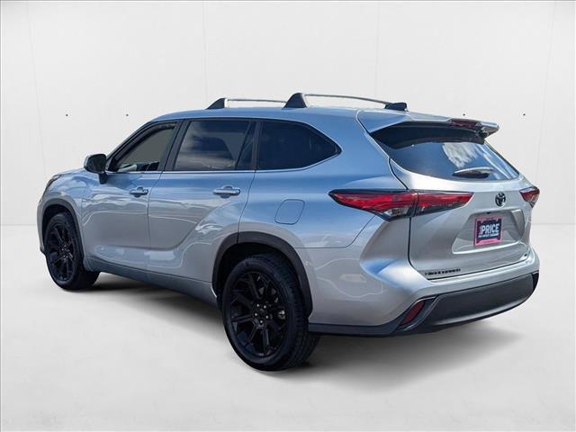 used 2023 Toyota Highlander car, priced at $28,788