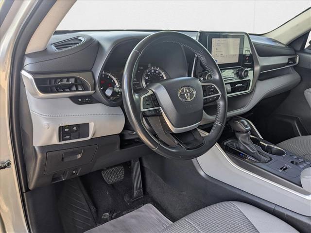 used 2023 Toyota Highlander car, priced at $28,788